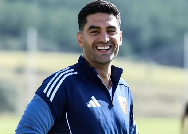 علی کریمی- استقلال در نزدیکترین فاصله ممکن!