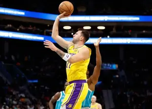 پرتاب خیره‌کننده لوکا دانچیچ سوخت! (عکس)