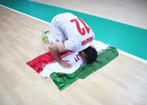 خنده امشب‌مان، گریه عصر پنج مهرماه را پاک کرد