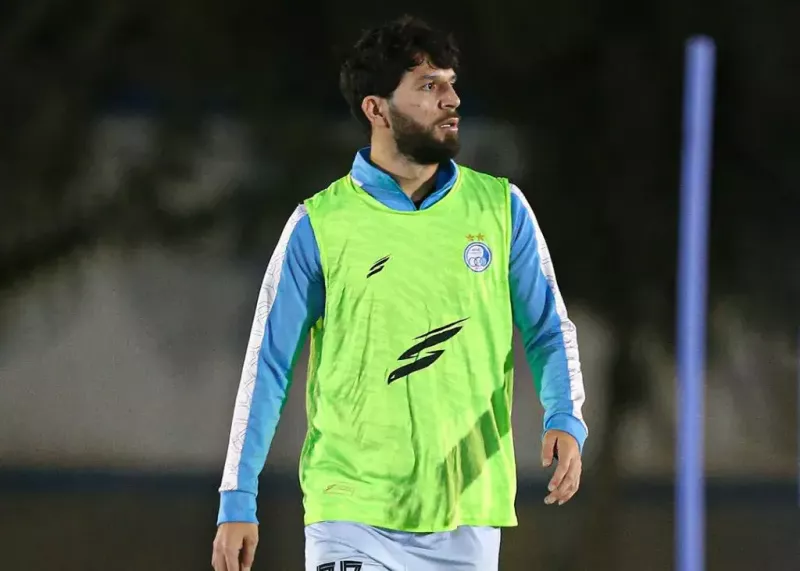 ماشاریپوف بیخیال رباط صلیبی، در تمرین گروهی