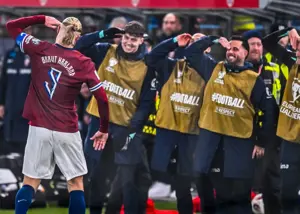 کل نروژ چیزبرگر مهمان ارلینگ هالند!