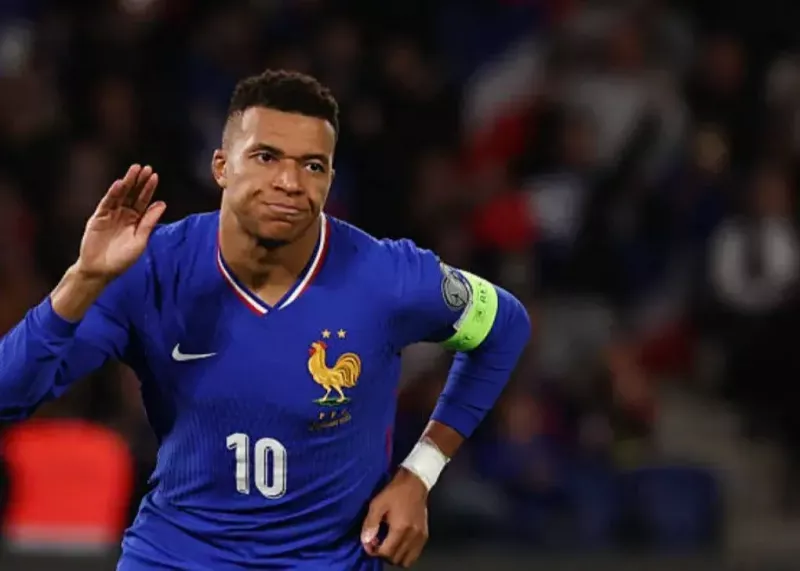 فرانسه ۴-۰ اوکراین: دشان و پسران در جام جهانی