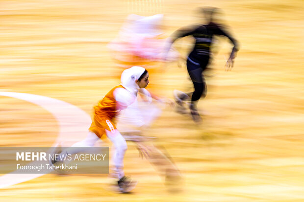 پیروزی قاطع مدافع قهرمانی در لیگ بسکتبال زنان