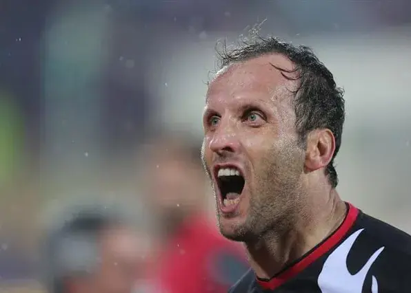 اتفاق جنجالی برای کاپیتان پرسپولیس در راه نقش جهان