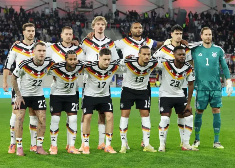 نوستالژی آلمان: این لباس ستاره پنجم را کم دارد (عکس)