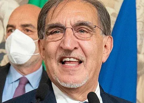 انتقاد تند سیاستمدار مشهور ایتالیایی از گتوزو!