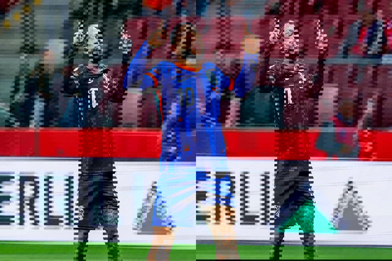 ممفیس دپای، گلزن هلند