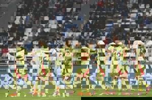 کرهجنوبی در حال دزدی حریف دوستانه ایران!