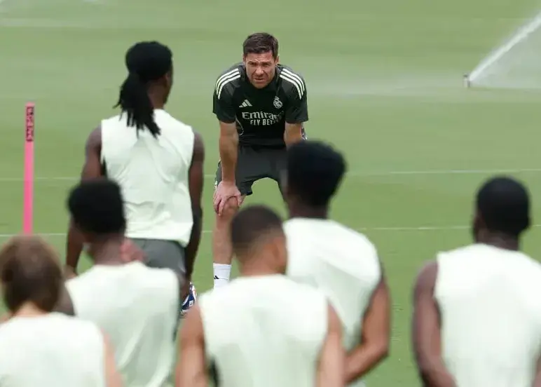 ماموریت ۴۰ روزه ژابی: نگذار رئال فرو بپاشد!