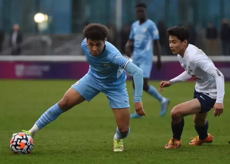 در سیتیِ گواردیولا باید مثل سگ میدویدیم!