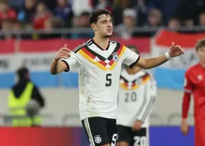 ناگلزمان درمانده به نظر میرسید!