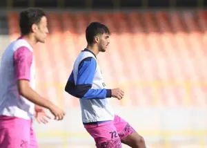 چمن مصنوعی در لیگ یک حادثه آفرید(عکس)