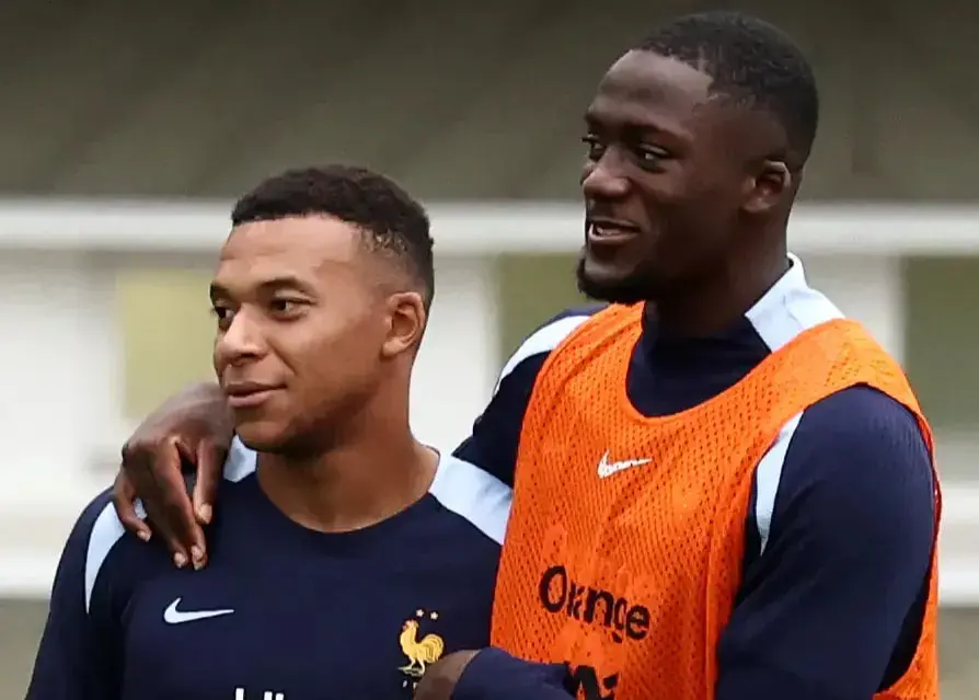 هر دو ساعت زنگ می‌زند/ اصرار امباپه به ستاره لیورپول: به رئال بیا!