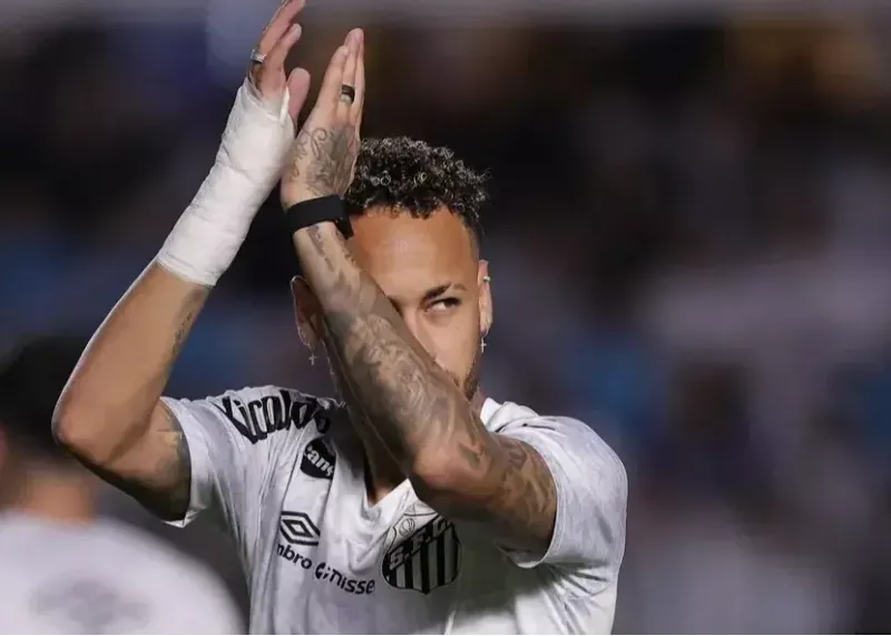 تکلیف آینده نیمار روشن شد