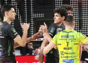 پوریا دو ست بازی کرد، لوبه بدجور باخت!