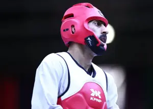 فینال تکواندو ریاض: صادقیان به نشان نقره رسید