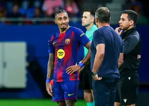 فلیک دیوانه‌وار به دنبال مهاجم برزیلی