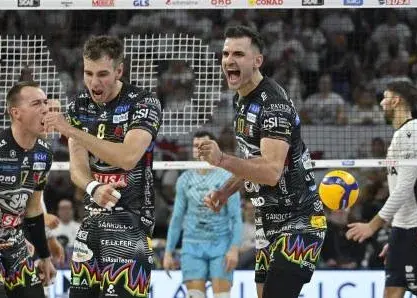 غول شکستناپذیر والیبال ایتالیا بالاخره باخت