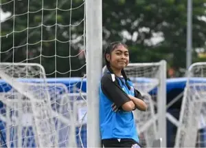 دختر 15 ساله در لیگ قهرمانان بیهوش شد! 