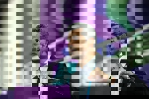 هادی ساعی: همچنان روی جوان ها سرمایه گذاری می کنیم