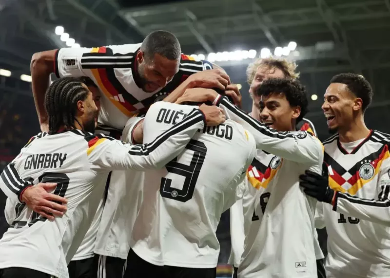 غرش 6 گله آلمان: ماشین نه، اثر هنری