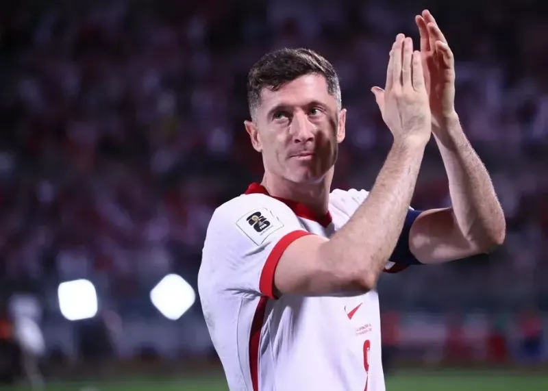 برابری سریع‌السیر لواندوفسکی با رکورد مسی