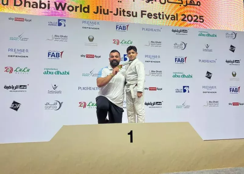 برق طلای جهانی جوجیتسو روی سینه امیرارسلان انوری