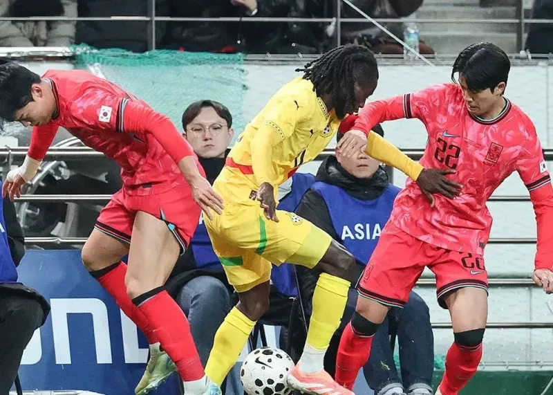 غنا هم تسلیم قدرت کرهجنوبی شد