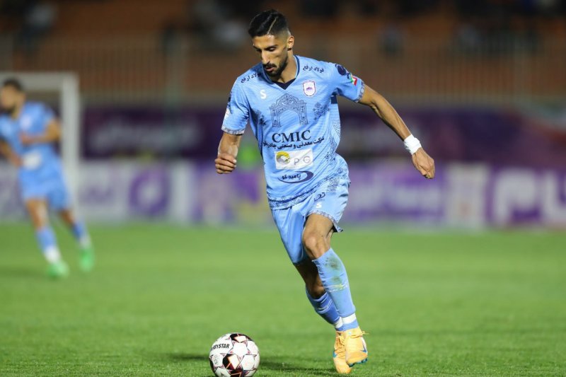 هایجک زمستانی ذوب‌آهن از سپاهان و نویدکیا