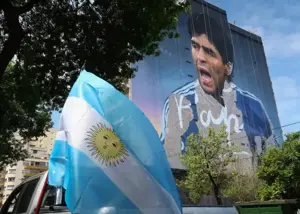 مرگ مارادونا: قاضی پرونده اخراج شد!