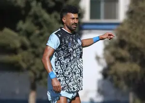 رامین در نزدیک‌ترین فاصله از ترکیب استقلال