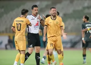 سوت بازی حذفی استقلال در دست جوانترین داور!