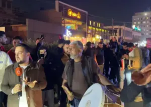 عراقی‌ها از شادی به خیابان‌ها ریختند (عکس)