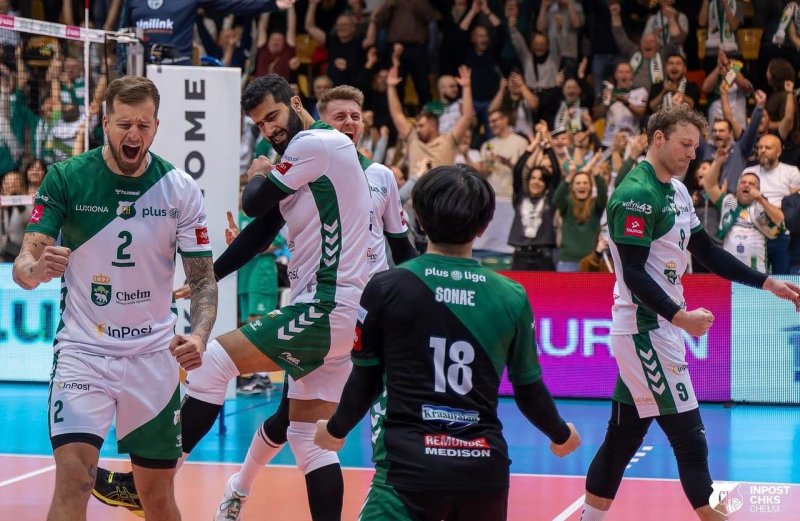 بیتوجهی پلاس لیگا به درخشش ستاره والیبال ایران