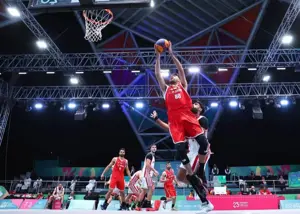 مردان بسکتبال در فینال، دختران در رده بندی