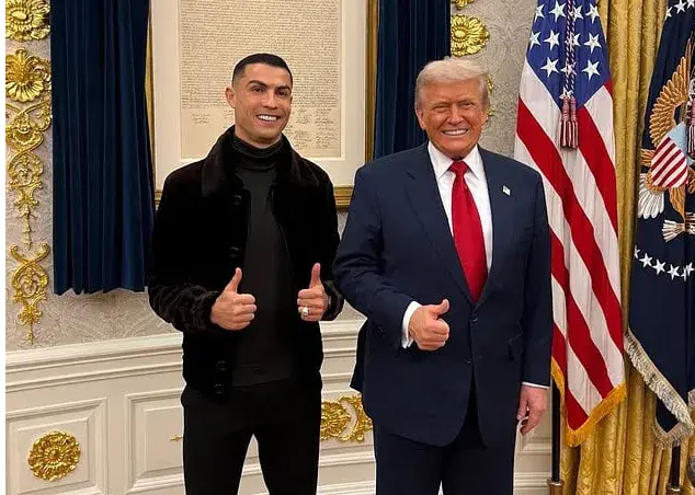 اعتراض به دیدار رونالدو با ترامپ: عجب باختی!