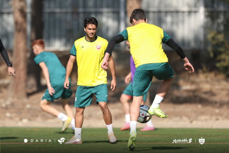 یک استقلالی در اردوی پرسپولیس! (عکس)