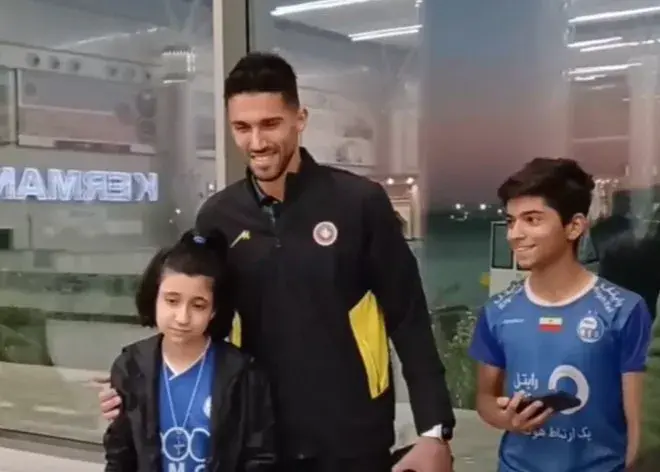 استقلالی‌ها دست از سر سیدحسین برنداشتند!(عکس)