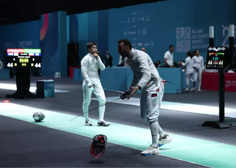 شکست شمشیربازی در یک بازی پرحرف و حدیث