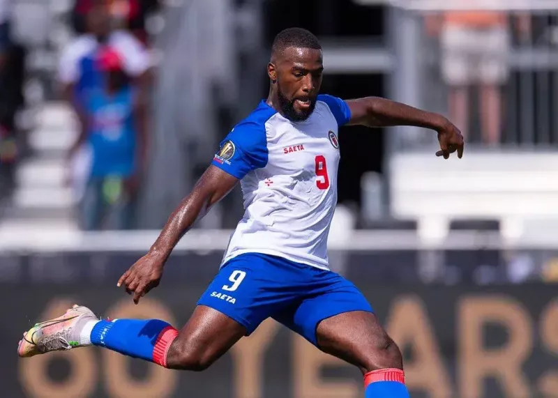 نازون سفیر آشتی ملی تاهیتی!