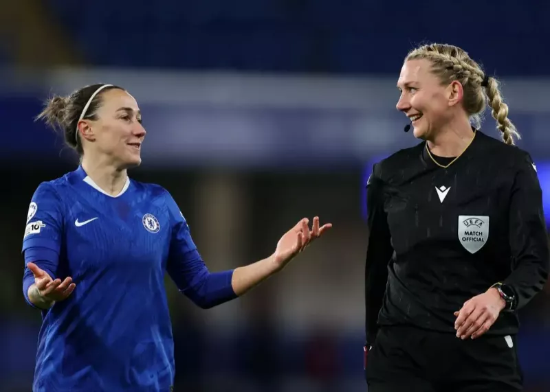 اتفاق عجیب: قطع برق استمفوردبریج در بازی حساس