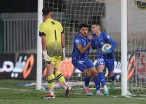 حرکت جنجالی آسانی، درگیری درست کرد!