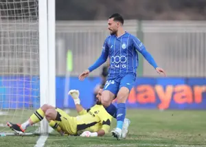 فت‌پای گلر پادیاب بعد از گل استقلال! (عکس)