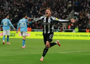 نیوکسل 2-1 سیتی: پپ هم باخت، دنیا به کام توپچی‌ها