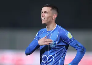 دعوت به گریستن، سناریوی مشترک آسانی و طارمی