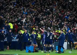 زمین پس از صعود اسکاتلند لرزید!