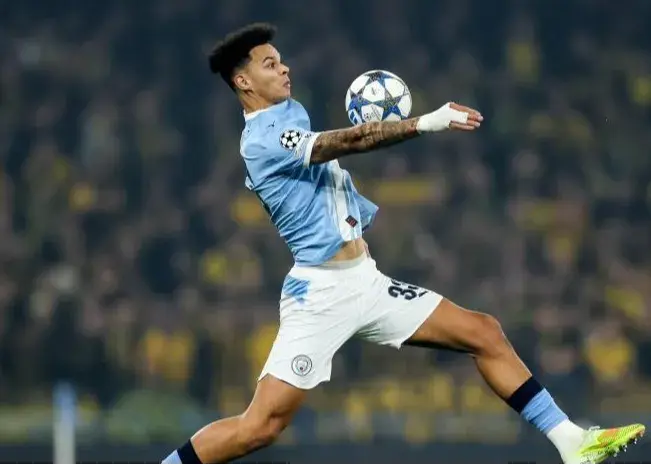 در 15 سالگی گفتم جای من در سیتی نیست!