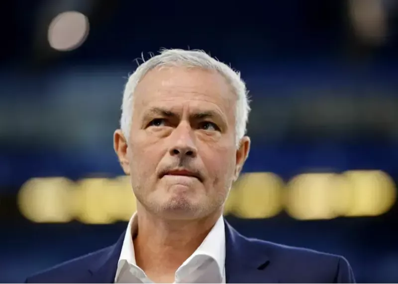 مورینیو منفجر شد: به من خیانت کردید!