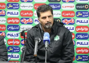 حسینی: وی‌ای‌آر برای ما و بقیه فرق دارد!