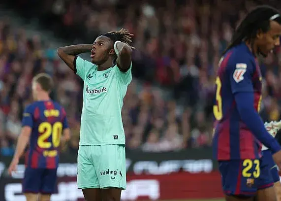 فحش و سوت در نوکمپ: نیکو هدف گرفته شد